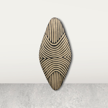 Cameroon Shield - Tall diamond white