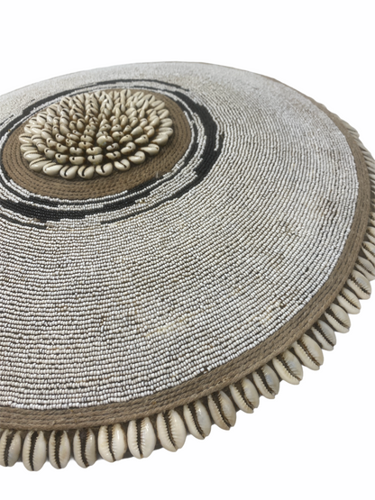 Cameroon Beaded Shield - L Black and white