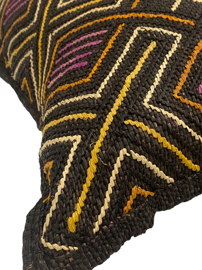 Kuba cloth cushion (111.2)