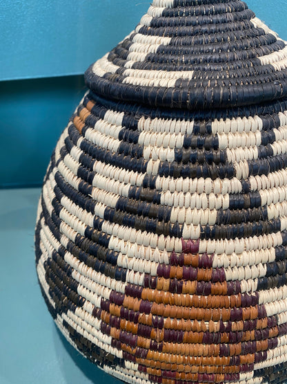 Zulu Ukhamba - traditional basket (22.2)