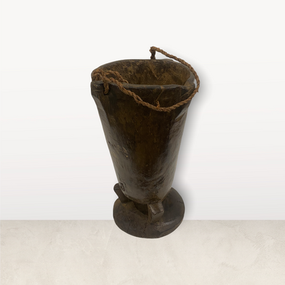 Lozi milk jug - Zambia (174.1)