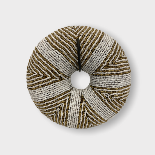 Cameroon beaded bracelet - (89.1) white/gold