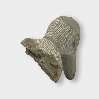 Stone head sculpture by Rizimu Chiwawa Zimbabwe (3008)