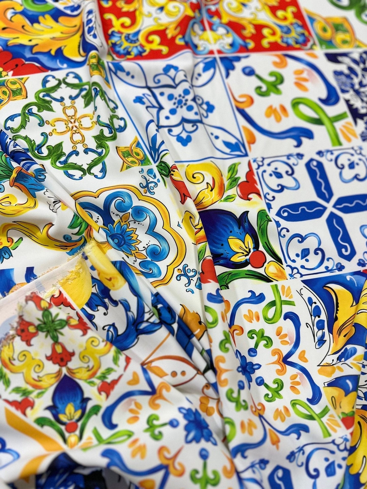 Majolica Pattern Fabric