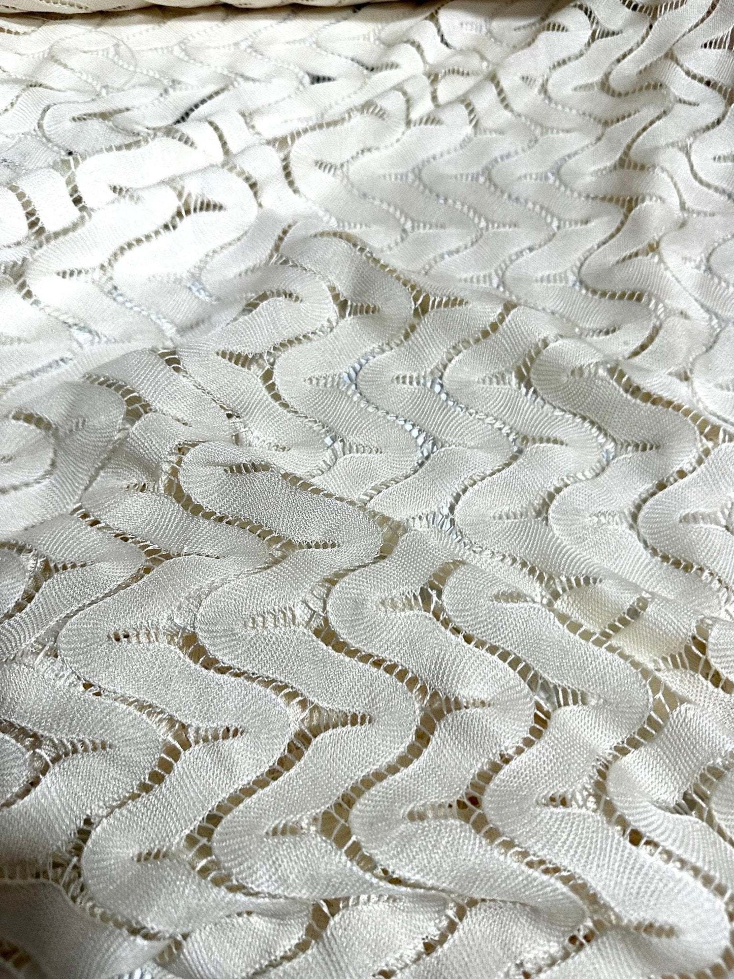 Off-White Zigzag Knit Jersey Fabric in Mesh