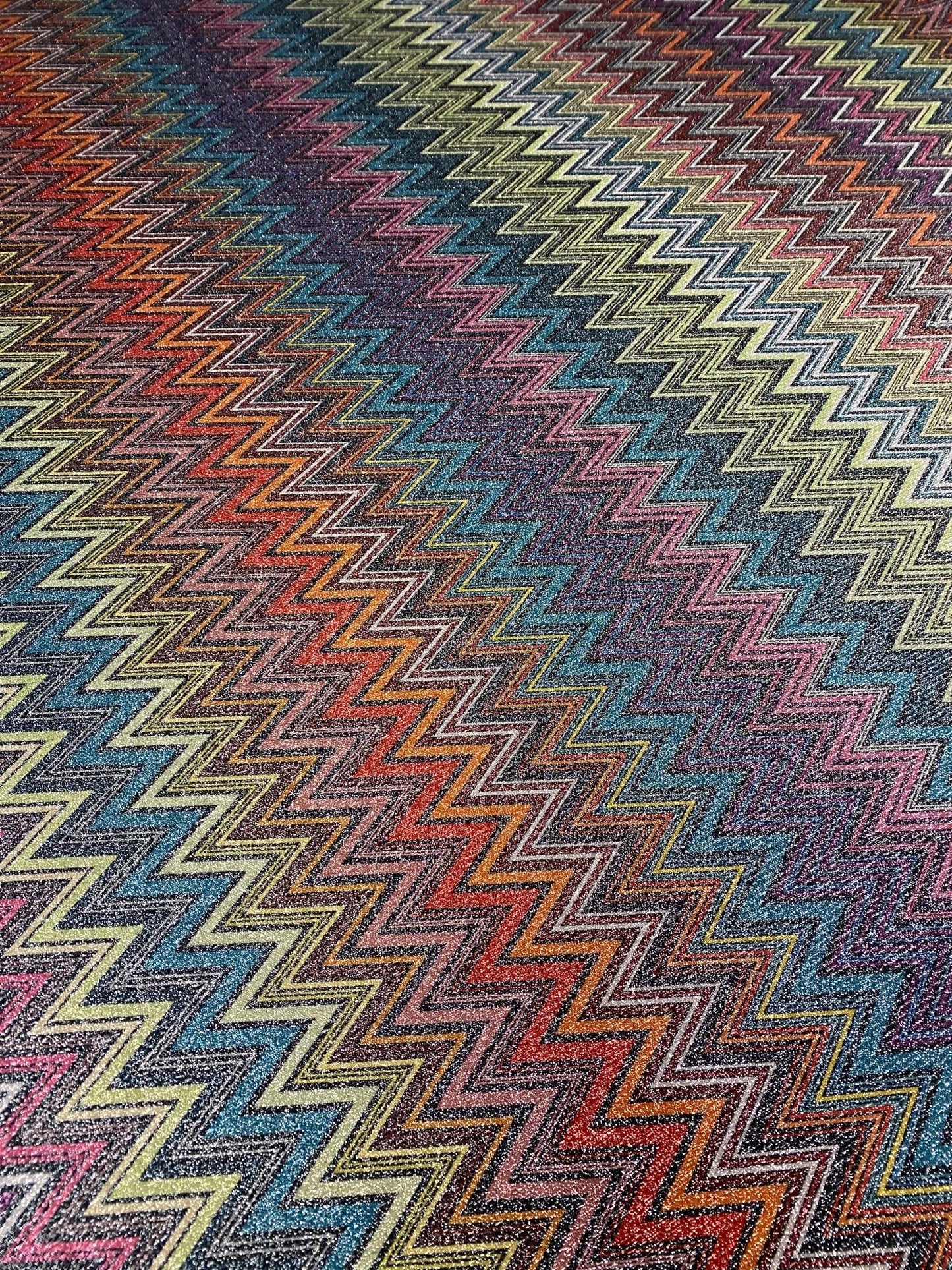 Multicolor Zigzag Pattern Woven Fabric