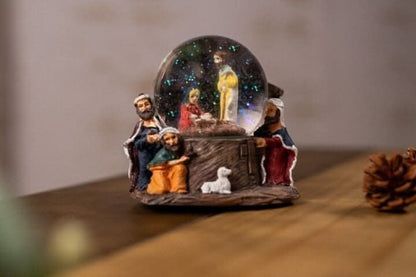 Christmas Nativity Scene Snow Globe Decoration