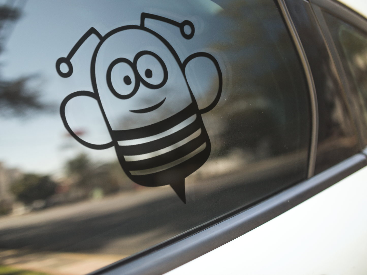 Funny Cartoon Bee Sticker