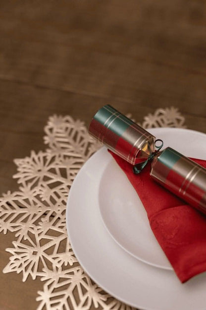 6pc Set Gold Vinyl Snowflake Placemat and Coasters