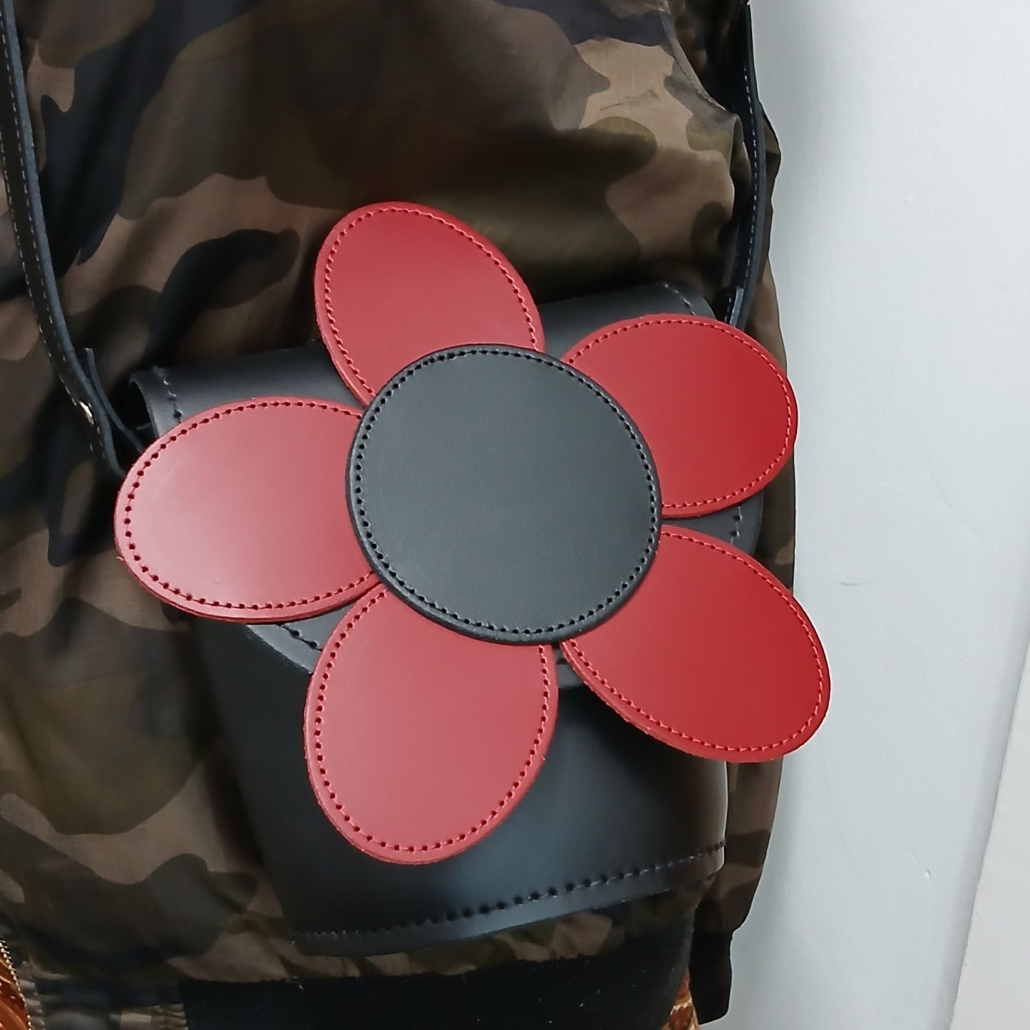 Handmade Leather Daisy Barrel Bag - Poppy - Red