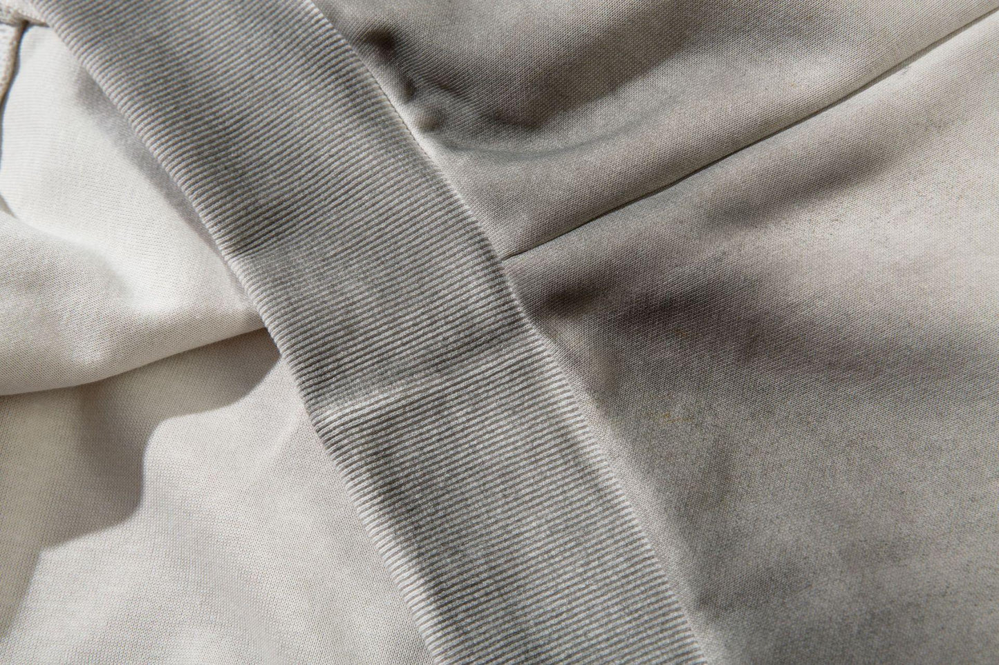 Retro Graffiti Zipper Hoodie – Trendy Fit