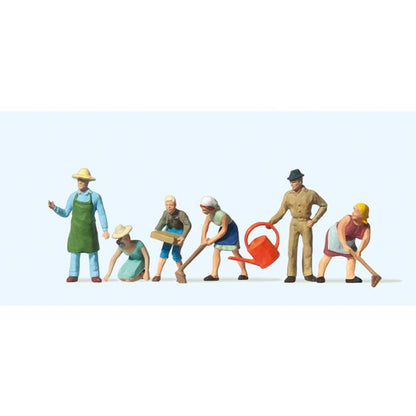 In the Garden Terrarium Figures 14081