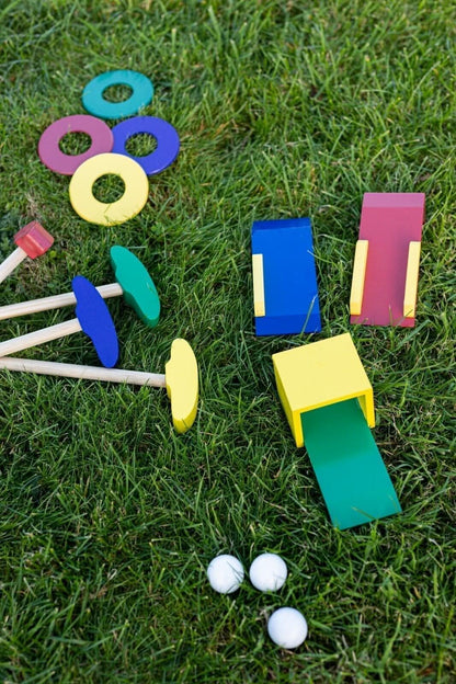 Kid's Toy Wooden Golf Set With Clubs, Balls and Ramps