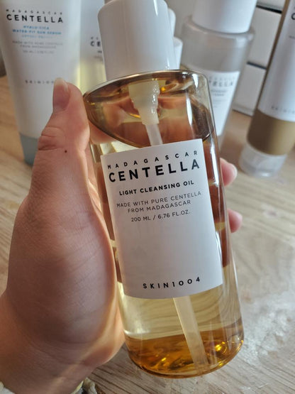 SKIN 1004 Madagascar Centella Light Cleansing Oil 30ml