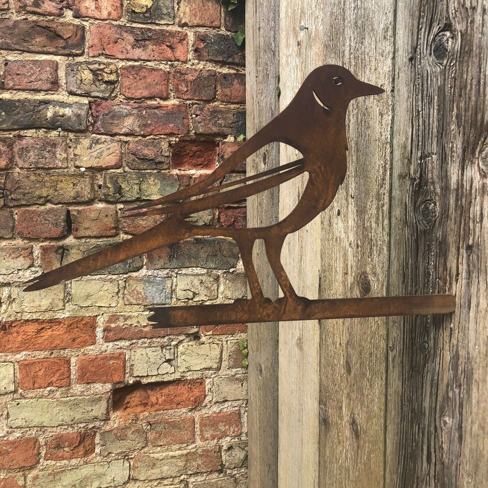 Premium Rusty Metal MAGPIE Garden BIRD Sign - Unique Outdoor Decoration