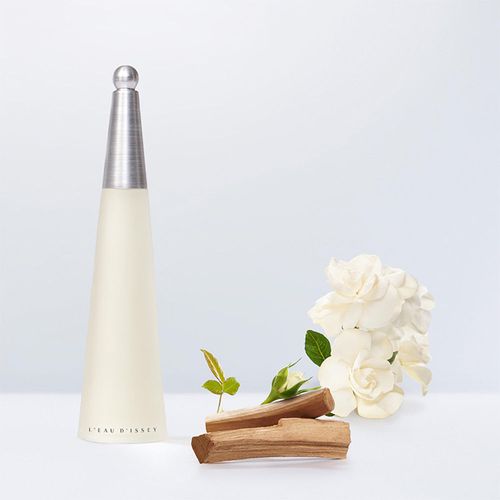 Issey Miyake L'eau D'issey Pour Femme Eau De Toilette Spray 50ml