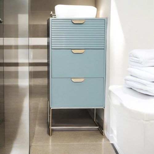 64CM GREEN WOODEN 3 DRAWER BEDSIDE TABLE