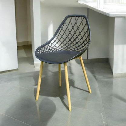 BLACK PLASTIC CHAIR METAL LEGS