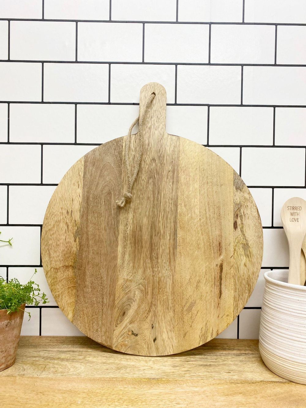 Premium Wooden Round Chopping Board: High-Quality, Durable, Elegant - Perfect for Entertaining & Displaying Food