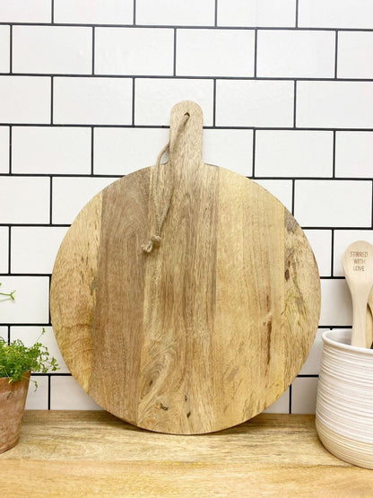 Premium Wooden Round Chopping Board: High-Quality, Durable, Elegant - Perfect for Entertaining & Displaying Food