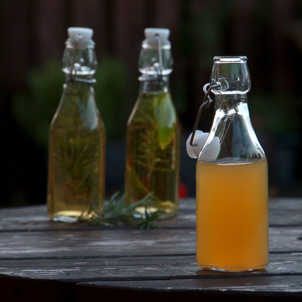 Preserve Airtight Glass Bottles 500ml - Set of 6 | Maison & White | Kitchen, Infusing, Parties