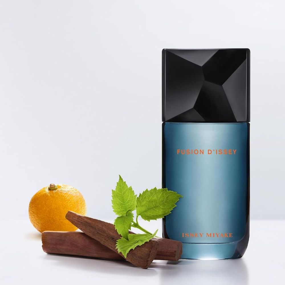 Issey Miyake Fusion Eau De Toilette Spray 50ml