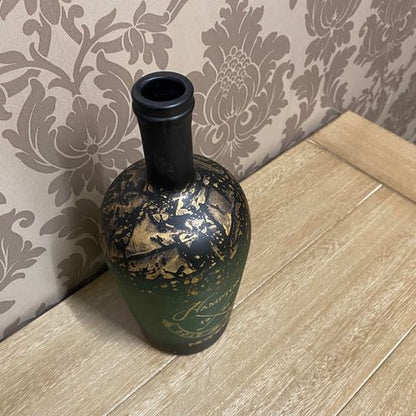 11" GLASS DECORATIVE VASE/BOTTLE