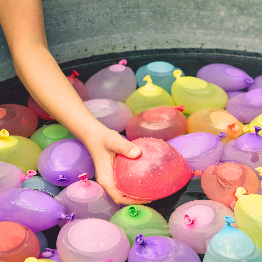 SOKA 1000 A/SHOT WATERBOMB - Fun in the Sun! 80"

Description: "Enjoy fun-filled water battles with these high-quality SOKA water bombs. Designed for kids, perfect for parties. Nozzle included. 200-1000 pieces.