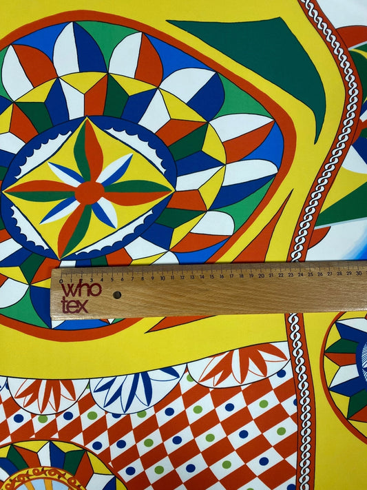 Vibrant Geometric Crepe Fabric by the Metre – Yellow Mediterranean Mosaic